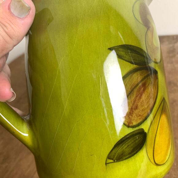 Los Angeles Pottery USA 1965 USA #22‎ 6" Pitcher Olive Green Bow Fruit Motif - Picture 8 of 8